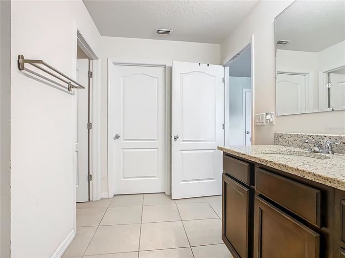 Image No.45-5 Bed Property for sale