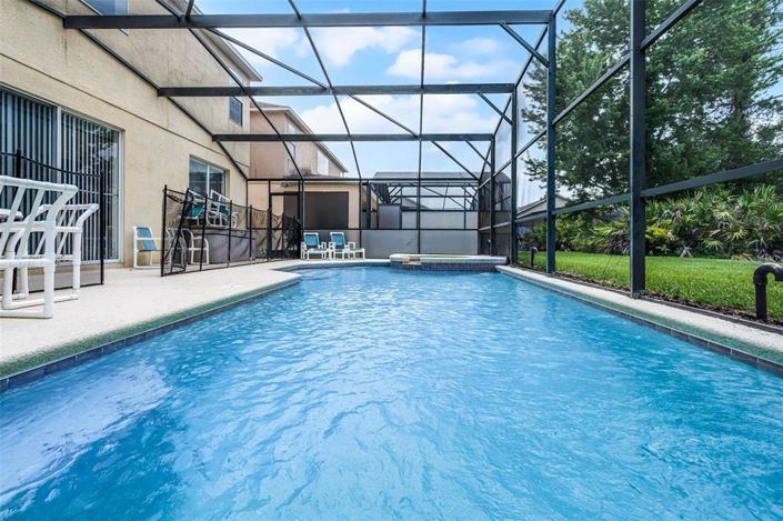 Image No.29-6 Bed Property for sale