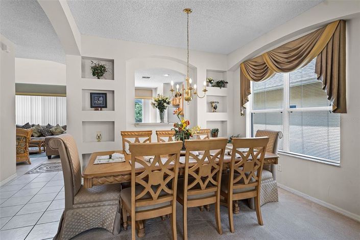 Image No.3-6 Bed Property for sale