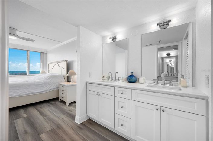 Image No.26-2 Bed Property for sale