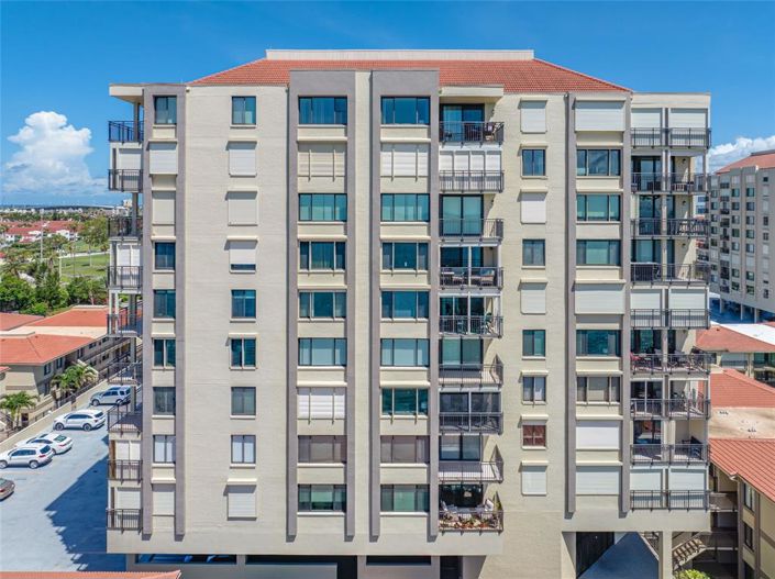 Image No.53-2 Bed Property for sale