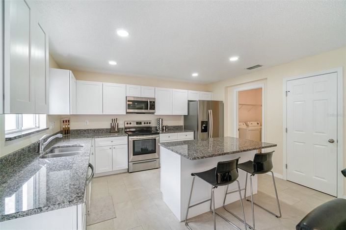 Image No.19-4 Bed Property for sale