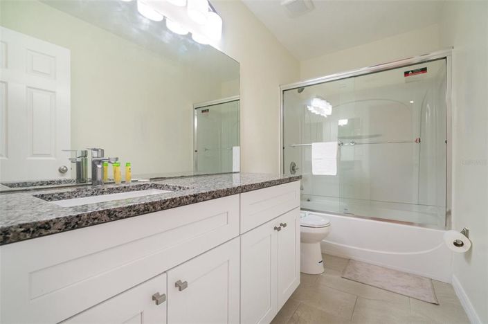 Image No.32-4 Bed Property for sale