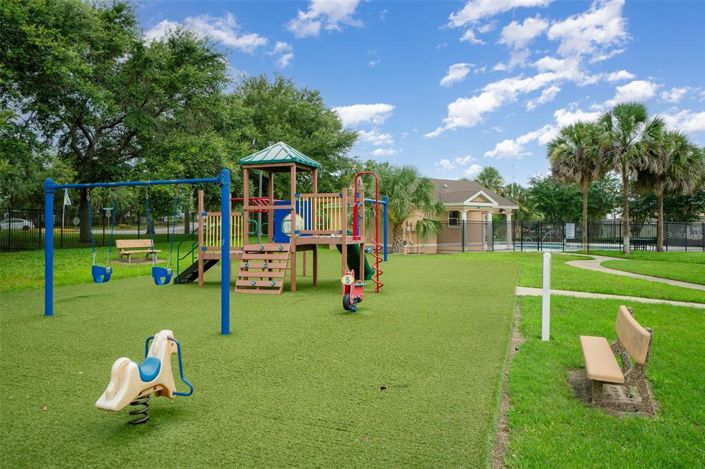 Image No.38-4 Bed Property for sale