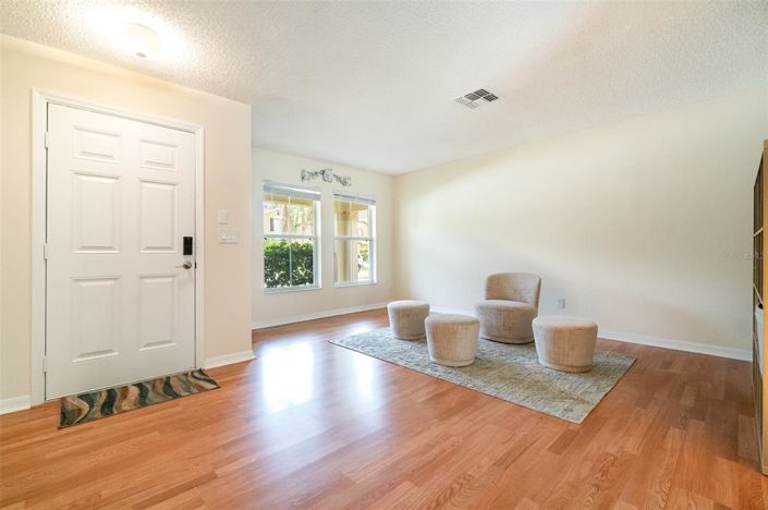 Image No.5-4 Bed Property for sale