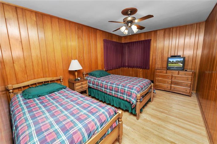 Image No.24-3 Bed Property for sale