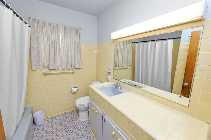 Image No.27-3 Bed Property for sale