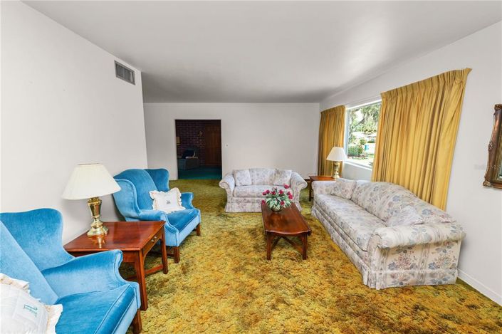 Image No.3-3 Bed Property for sale