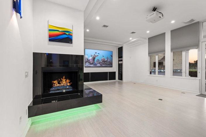 Image No.21-5 Bed Property for sale