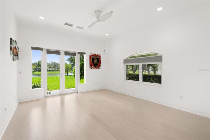 Image No.25-5 Bed Property for sale