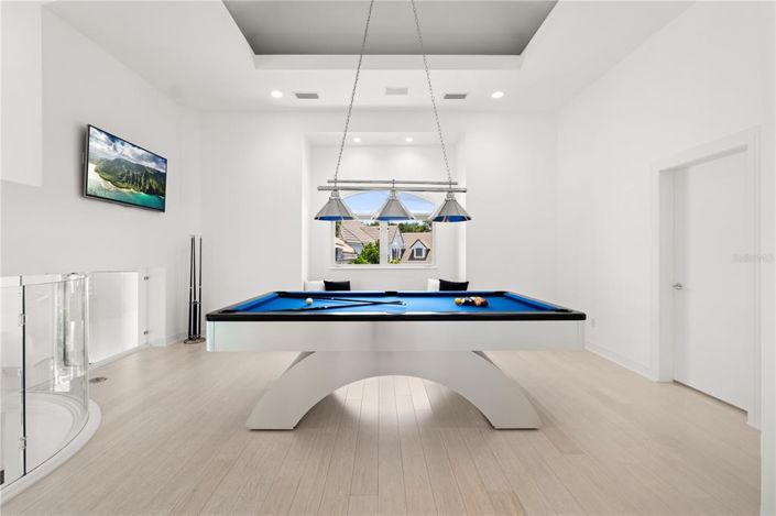 Image No.33-5 Bed Property for sale