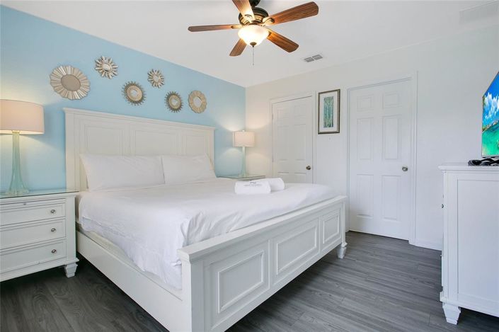 Image No.16-6 Bed Property for sale