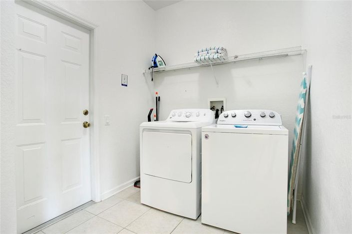 Image No.27-6 Bed Property for sale