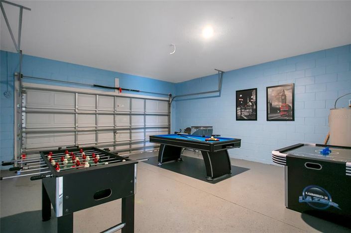 Image No.28-6 Bed Property for sale