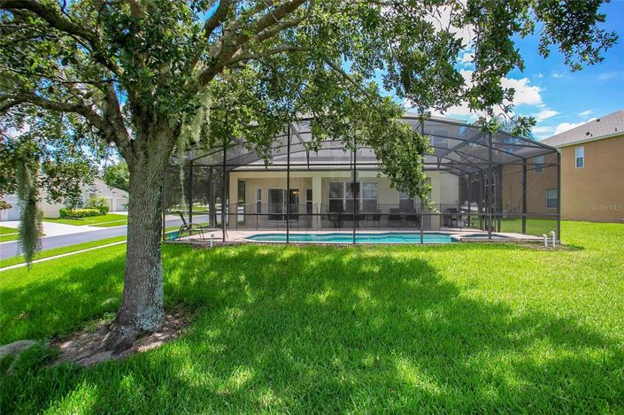 Image No.33-6 Bed Property for sale