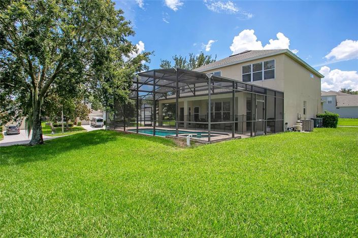 Image No.34-6 Bed Property for sale