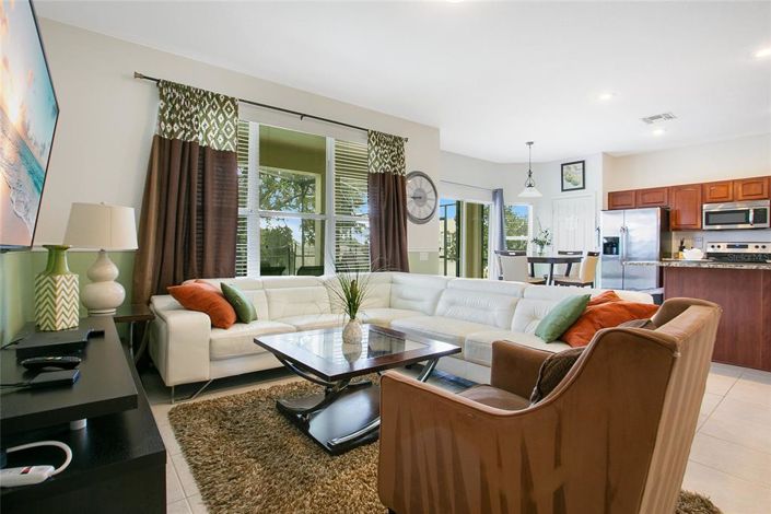 Image No.6-6 Bed Property for sale