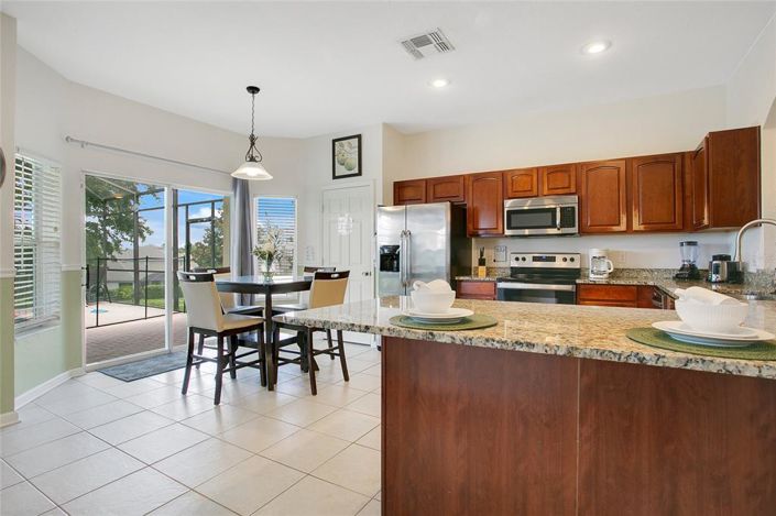 Image No.9-6 Bed Property for sale