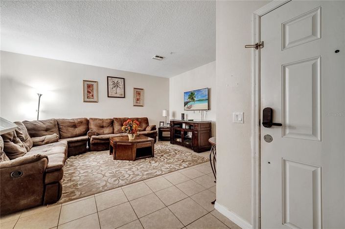 Image No.4-3 Bed Property for sale