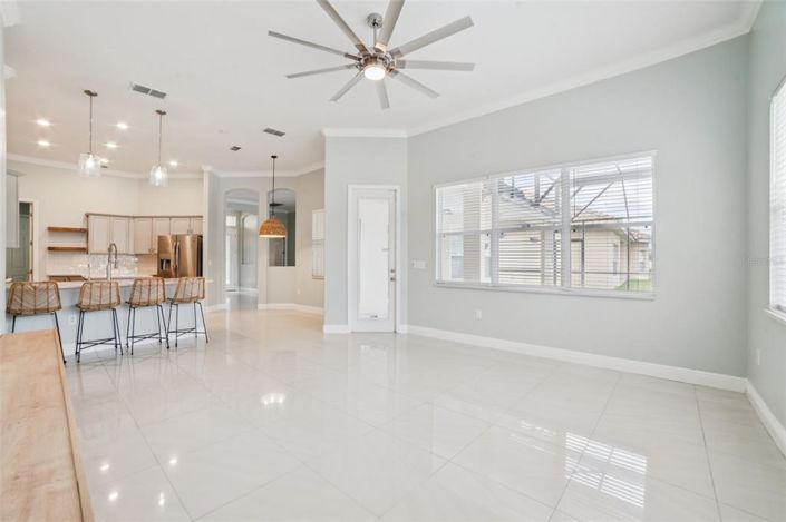 Image No.11-5 Bed Property for sale