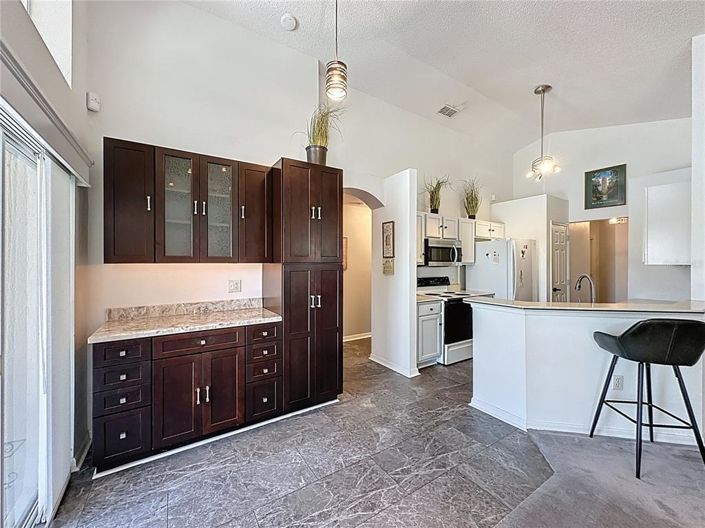 Image No.13-4 Bed Property for sale