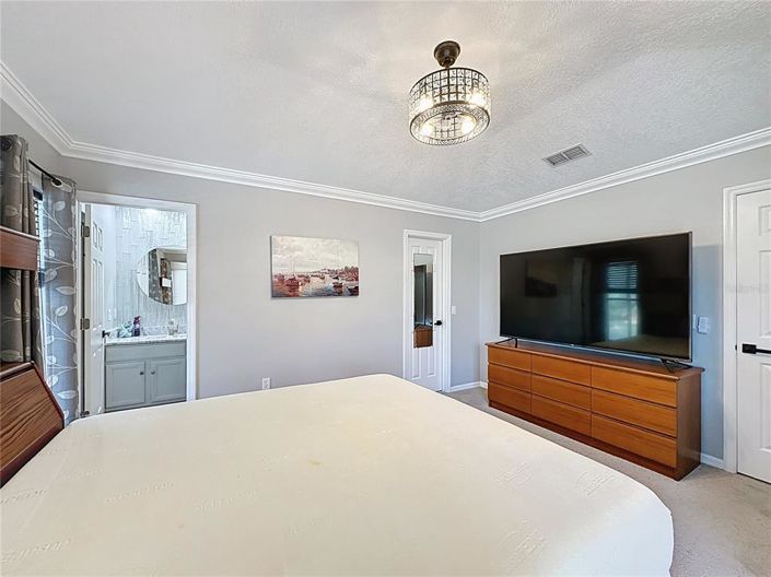 Image No.27-4 Bed Property for sale