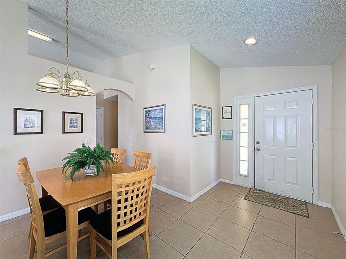 Image No.4-4 Bed Property for sale