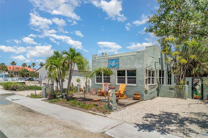 Image No.37-4 Bed Property for sale