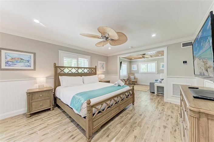 Image No.17-5 Bed Property for sale