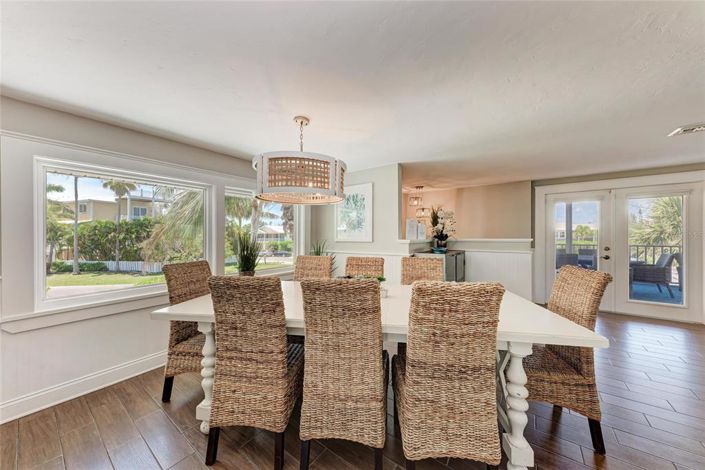 Image No.25-5 Bed Property for sale