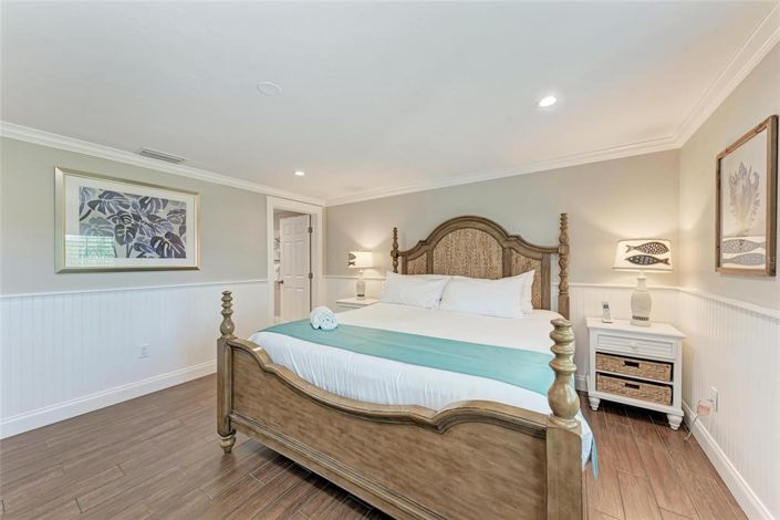 Image No.32-5 Bed Property for sale