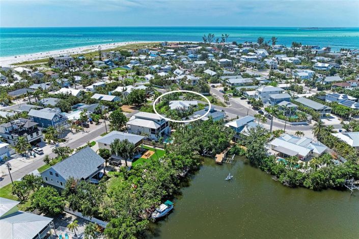 Image No.5-5 Bed Property for sale