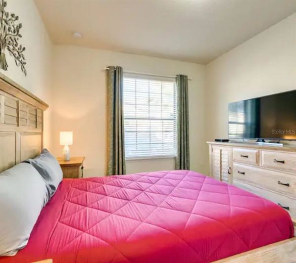 Image No.17-4 Bed Townhouse for sale