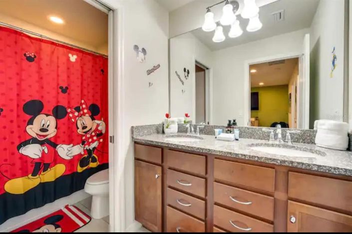 Image No.21-4 Bed Townhouse for sale