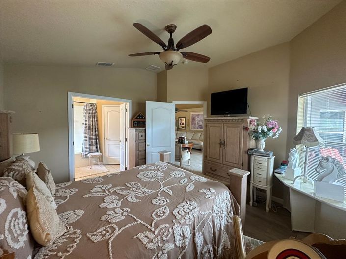 Image No.18-4 Bed Property for sale