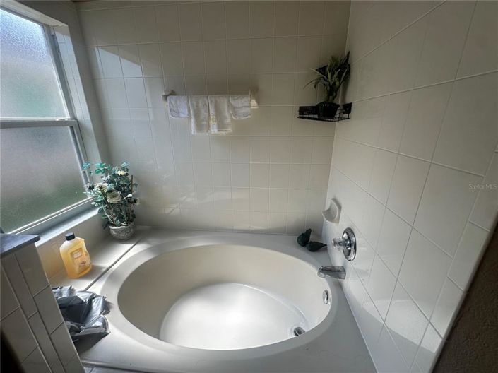 Image No.22-4 Bed Property for sale