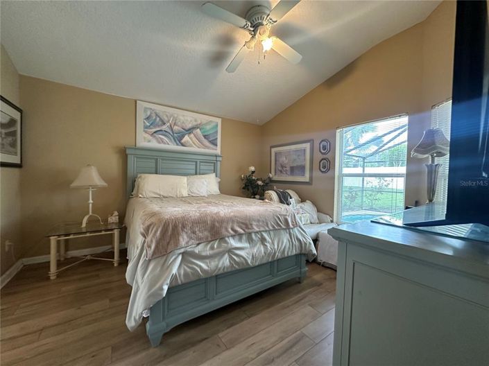 Image No.23-4 Bed Property for sale