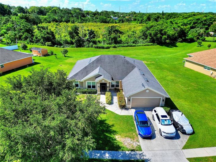 Image No.1-4 Bed Property for sale
