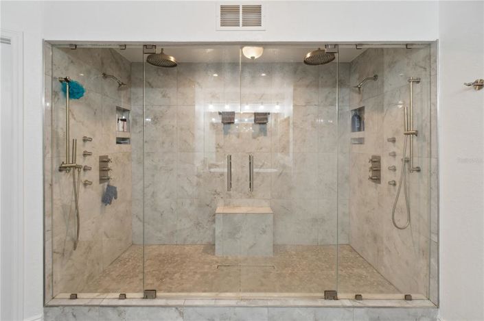 Image No.14-4 Bed Property for sale