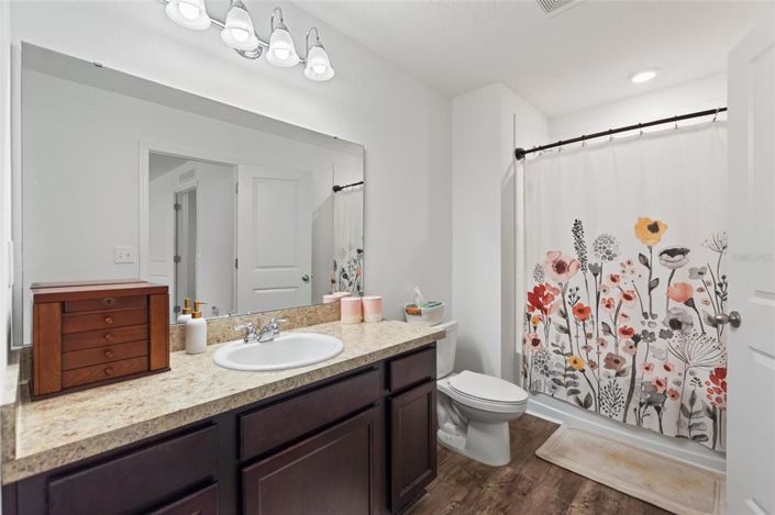 Image No.16-3 Bed Townhouse for sale