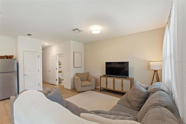 Image No.5-3 Bed Townhouse for sale