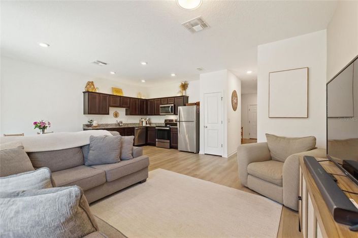 Image No.6-3 Bed Townhouse for sale