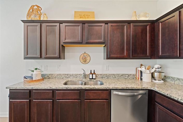 Image No.8-3 Bed Townhouse for sale