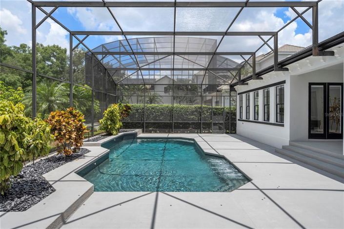 Image No.26-5 Bed Property for sale