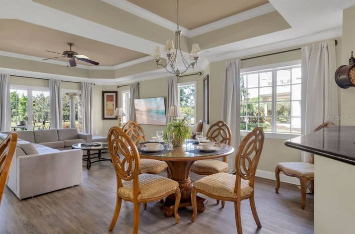 Image No.11-3 Bed Property for sale