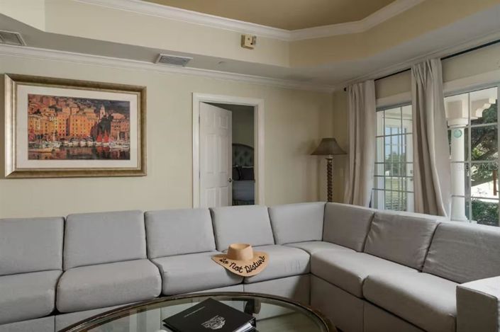 Image No.14-3 Bed Property for sale