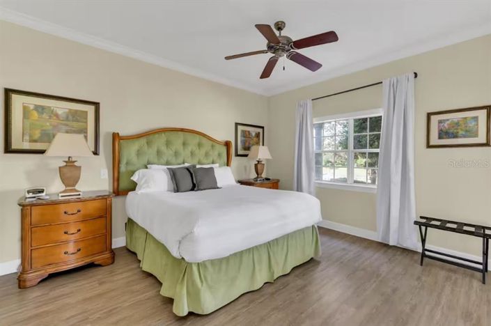 Image No.17-3 Bed Property for sale