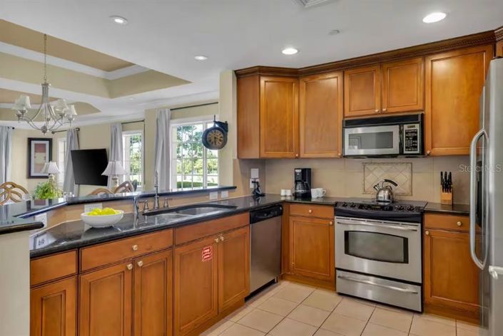 Image No.8-3 Bed Property for sale