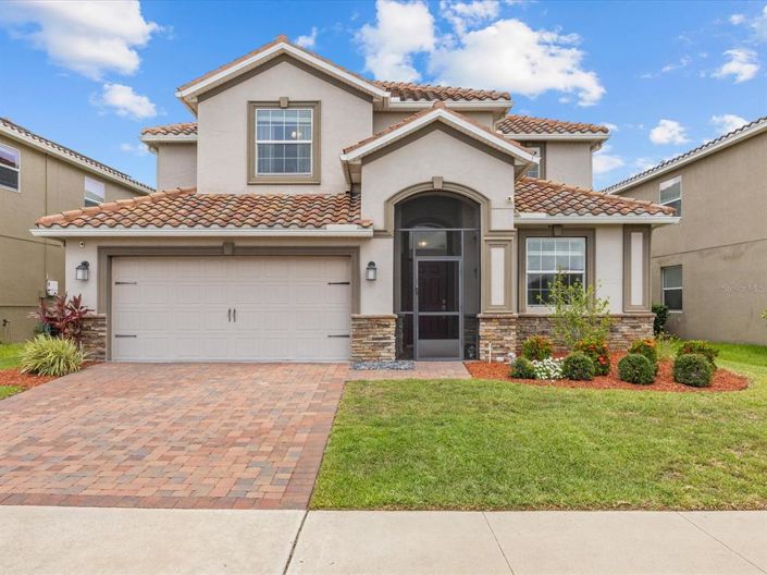 Image No.2-5 Bed Property for sale