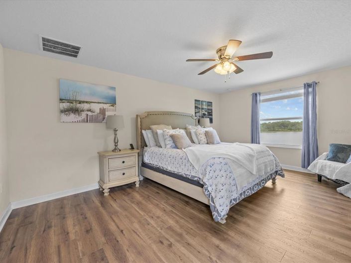 Image No.20-5 Bed Property for sale